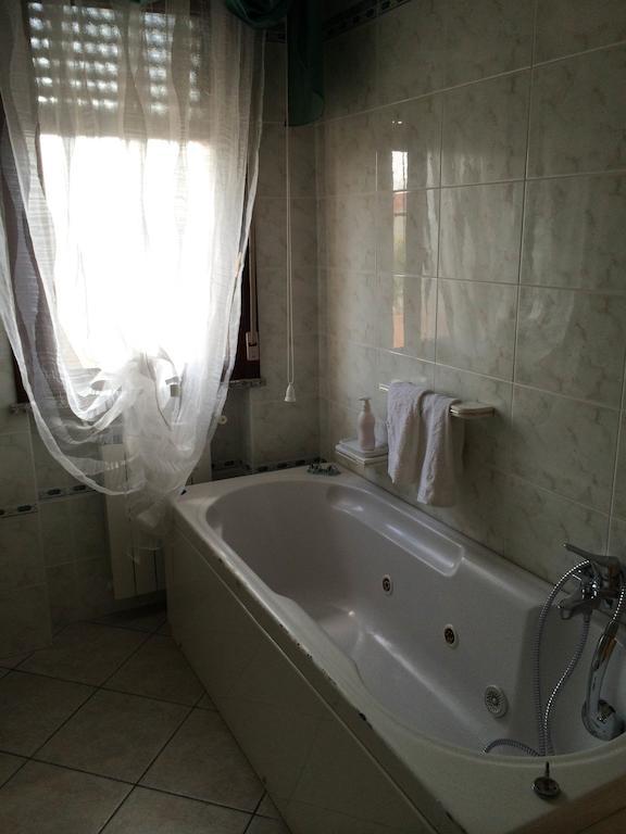 B&B Mirella Città Sant'Angelo Habitación foto