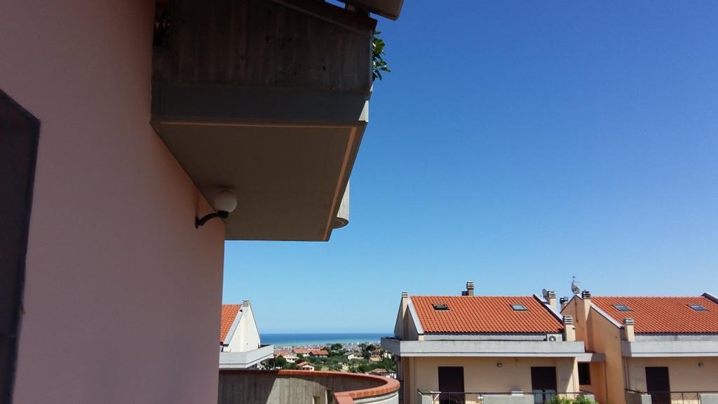 B&B Mirella Città Sant'Angelo Exterior foto